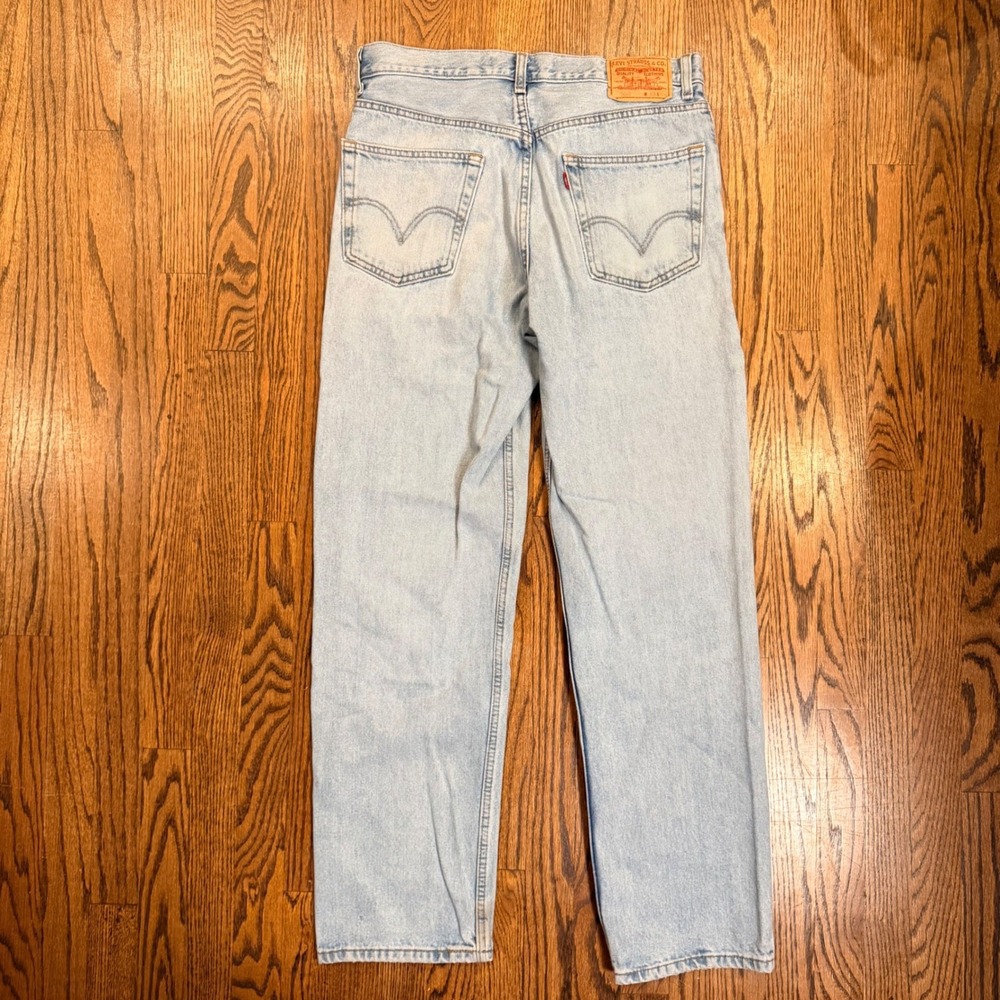 Vintage Levi's 550 Relaxed Fit Tapered Leg Jeans 33x34 Light Wash Blue‎ Denim - Picture 2 of 13